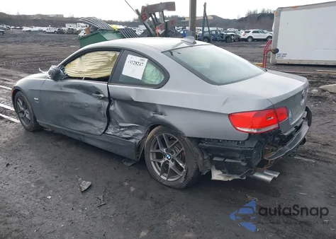 2009 BMW 328 Xi z USA, uszkodzony, nr VIN WBAWC33589PC87926